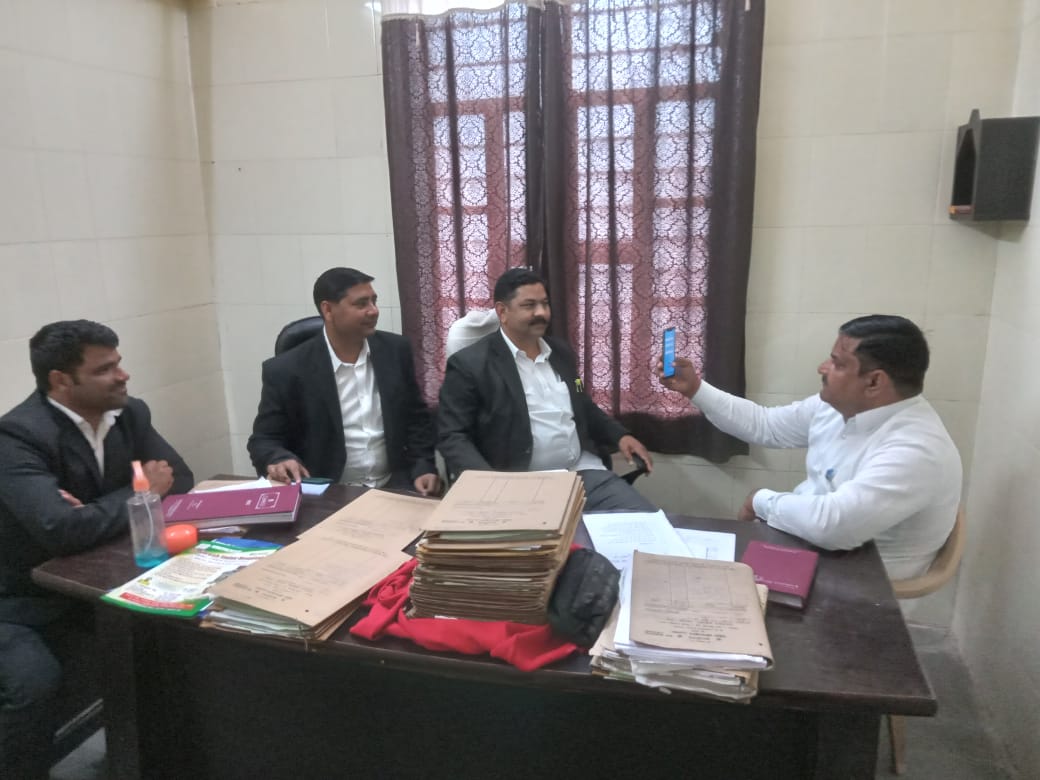 adv_vijayinwc's tweet image. आज दिनाँक 25.02.2022 को विधानसभा क्षेत्र नदबई (74) भरतपुर राजस्थान के अपने एडवोकेट साथियों को कांग्रेस पार्टी के राष्ट्रव्यापी डिजिटल सदस्यता अभियान के माध्यम से कांग्रेस पार्टी का सदस्य बनाया।
@RahulGandhi @priyankagandhi
@INCDataDept @pravchak 
@GovindDotasra @vishal_INC