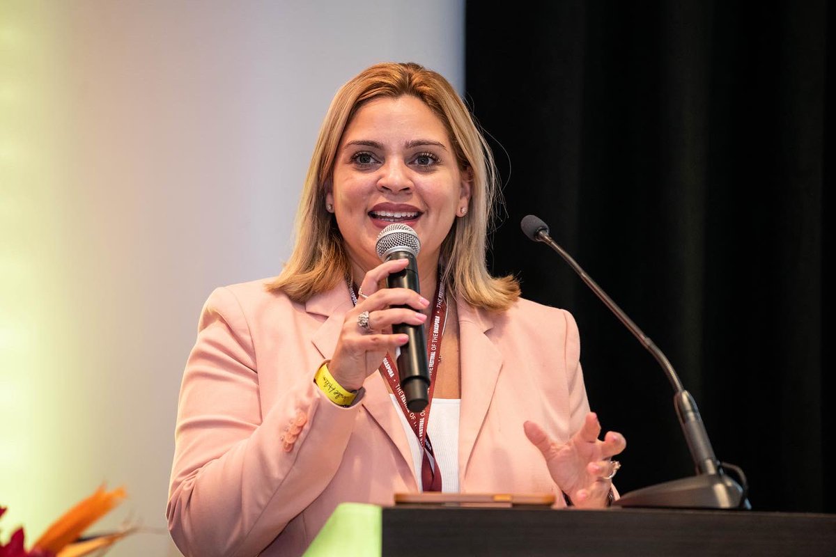 FOTD2022's tweet photo. We are thrilled to host Mayors from all across the Americas, here in Puerto Rico, who are laying the groundwork for innovation in their cities. Thank you to our partners @evpassport for hosting an amazing gathering with attendees and mayors. 

Onward to day 3! #FOTD2022 https://t.co/WgxrwCRIfe