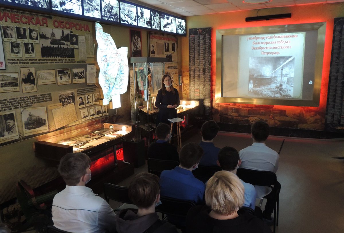 efr_museum's tweet photo. #Вечер_встреча Сегодня для ребят из 7"А" класса МКОУ "СШ № 1" был проведен вечер-встреча "Стоит на страже Родины солдат". Ребята узнали об истории создания Вооруженных Сил России, об офицерах и солдатах, исполнявших свой долг перед Родиной. https://t.co/yKopQJXhUY