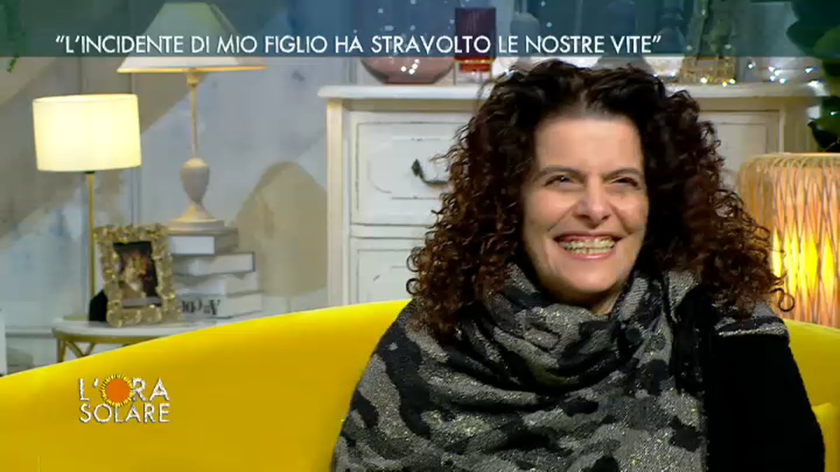 #28febbraio h12.20 L'#OraSolare <a href="/TV2000it/">Tv2000.it</a> 
Con <a href="/paola_saluzzi/">Paola Saluzzi</a> <a href="/elenasantarelli/">elena santarelli</a> <a href="/edizpiemme/">Edizioni Piemme</a>
Ad #Arona <a href="/Ferrarella88/">Antonella Ferrara</a> ha incontrato la 93enne Alma Broccoli Mazza, voce della <a href="/crocerossa/">Croce Rossa Italiana</a>
Sabrina Guerra, in dono oltre tre anni di ferie per assistere il figlio Bryan
Ch 28 DTT o 157 Sky