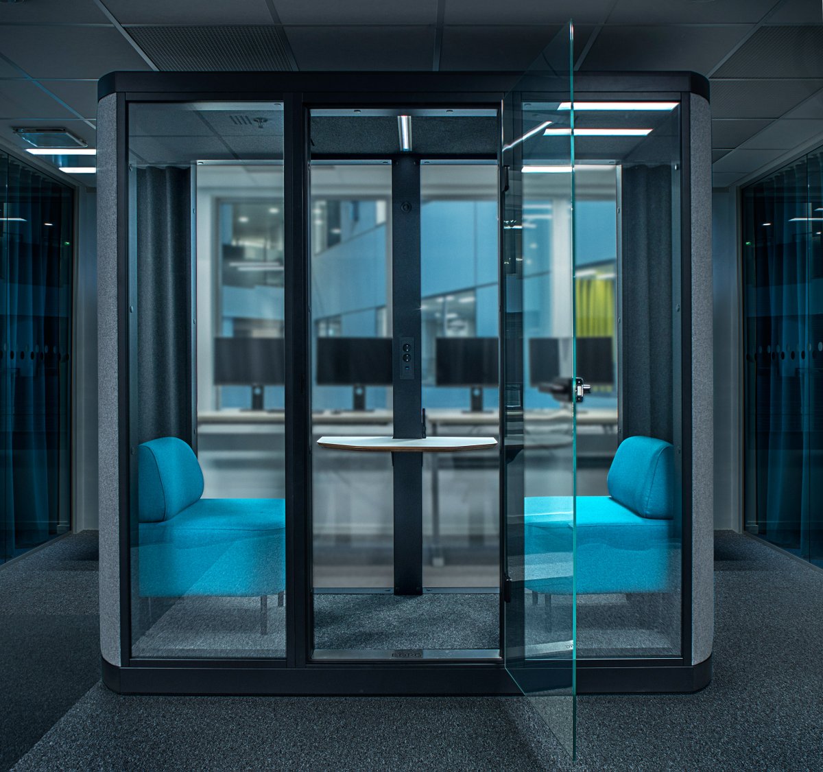 DAS Business Furniture tweet media