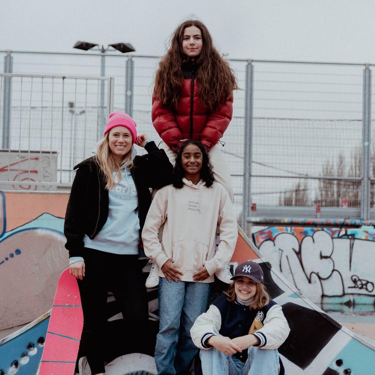 Project Fearless (@buildmakebe) on Twitter photo Thanks so much to @MagazineLilith for featuring Project Fearless! Our founder <a href="/MeridaMiller/">Merida Miller (she/her)</a> got to talk to them all about our mission – and programs supported by <a href="/Nike/">Nike</a> Community Impact Fund.
Read the interview: lilithmag.nl/blog/merida-mi…
#ProjectFearless #BuildMakeBe #Amsterdam Thanks so much to @MagazineLilith for featuring Project Fearless! Our founder <a href="/MeridaMiller/">Merida Miller (she/her)</a> got to talk to them all about our mission – and programs supported by <a href="/Nike/">Nike</a> Community Impact Fund.
Read the interview: lilithmag.nl/blog/merida-mi…
#ProjectFearless #BuildMakeBe #Amsterdam