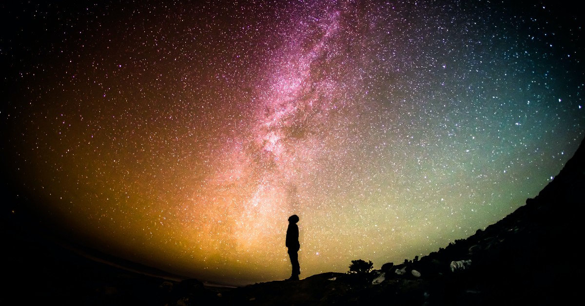 #NWUNews - Sparking interest in young South Africans in the wonders of science

Extraordinary prof, Don Kurtz captivated maths and science learners from various high schools during his wonders of the universe lecture.

Read more👉 fal.cn/3mt4T

#MyNWU #NWUScience