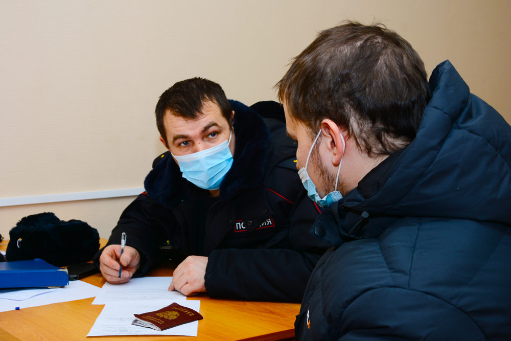 Полицейские Кузнецка установили гражданина, совершившего ограбление пенсионерки https://58.мвд.рф/news/item/28720849/