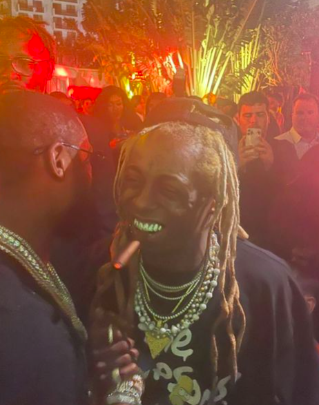 DailyLoud's tweet photo. Floyd Mayweather x Lil Wayne https://t.co/0OLYC9FUQ2