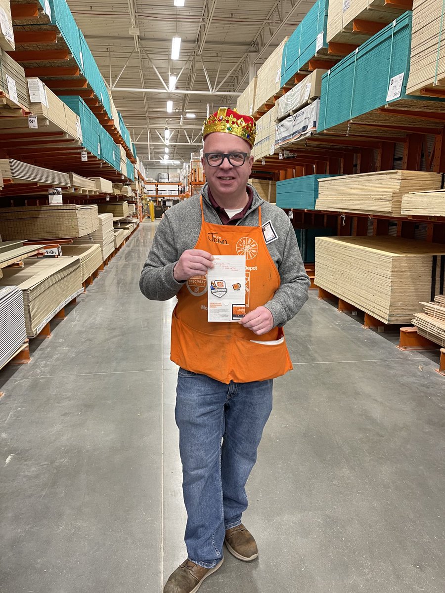 Celebrating John park’s diamond award today 👑 king 🤴 for the day congratulations John ⁦@XKerrigan⁩ ⁦@SallyGansior⁩ ⁦@DepotMacomb⁩ ⁦<a href="/MSUKraut/">Ingrid Christmann</a>⁩