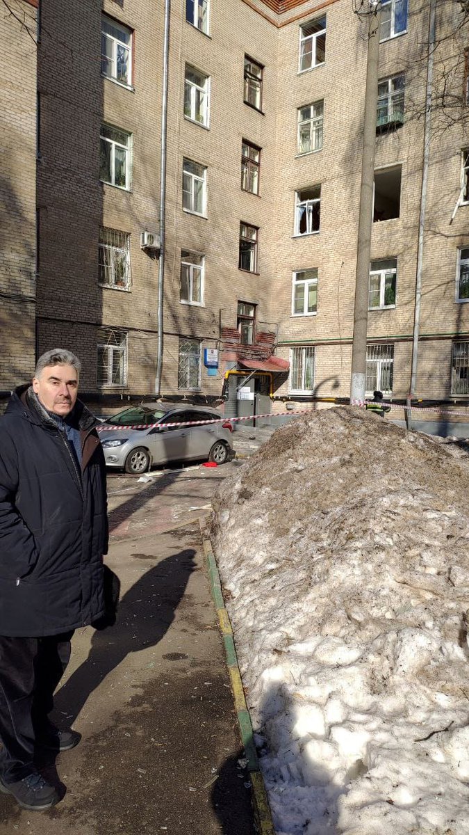В жилом доме в Богородском произошёл взрыв

vk.com/@sokolniki_i_v…

#вао #богородское #взрывгаза #префектураВАО #мосгаз #правилаэксплуатации #аварийныеслужбы #местноесамоуправление