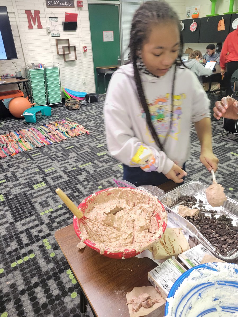 mrs_m_tb's tweet image. Our 5th grade bake-off is complete! Students used their knowledge of conversions and multiplying fractions to complete no-bake recipes. #realworld #ieslimelight @IESGators @RSSchoolsNC