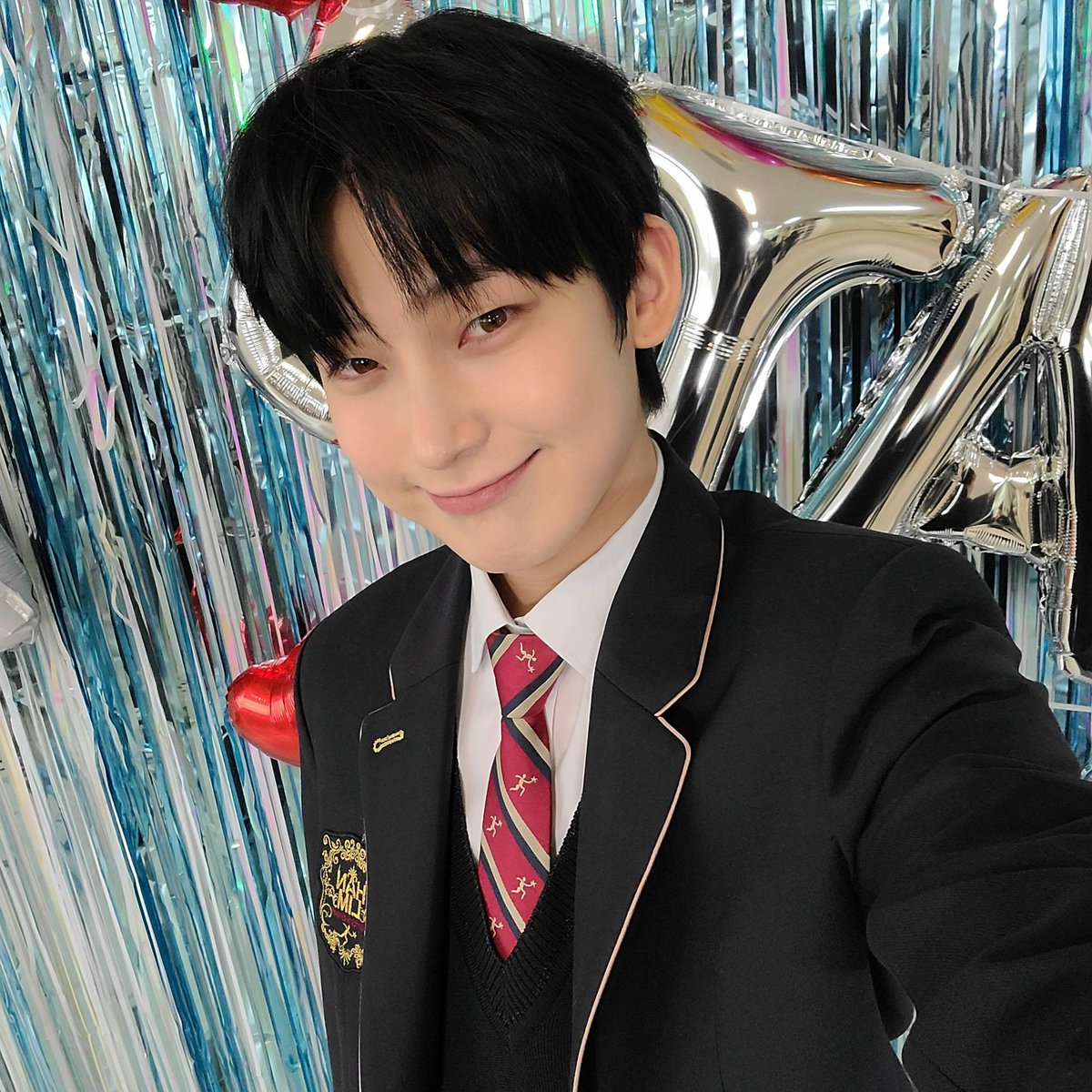cute_suno's tweet photo. Congratulations sunoo 🥰😘
Wvrs;post https://t.co/DXNoTWNaGW