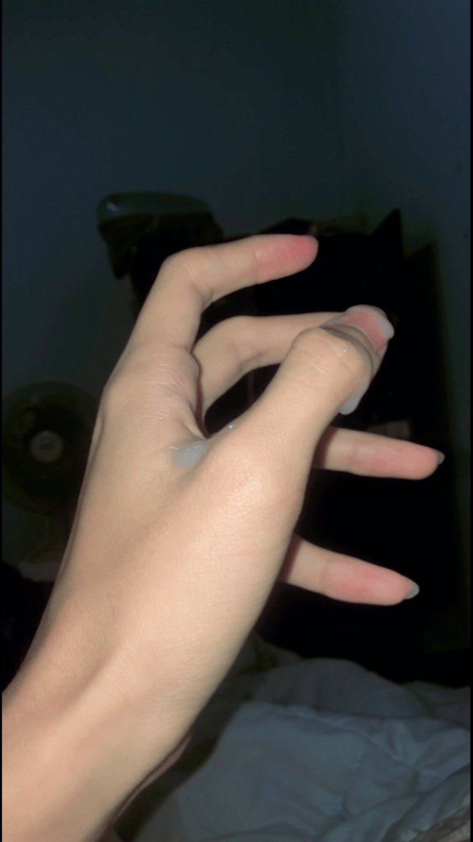 BEST234411's tweet photo. อากาศช่วงนี้เย็นทำไงได้🤒😷 #มมสนัดเย็ด  #สารคาม https://t.co/YLkjvpIyOr