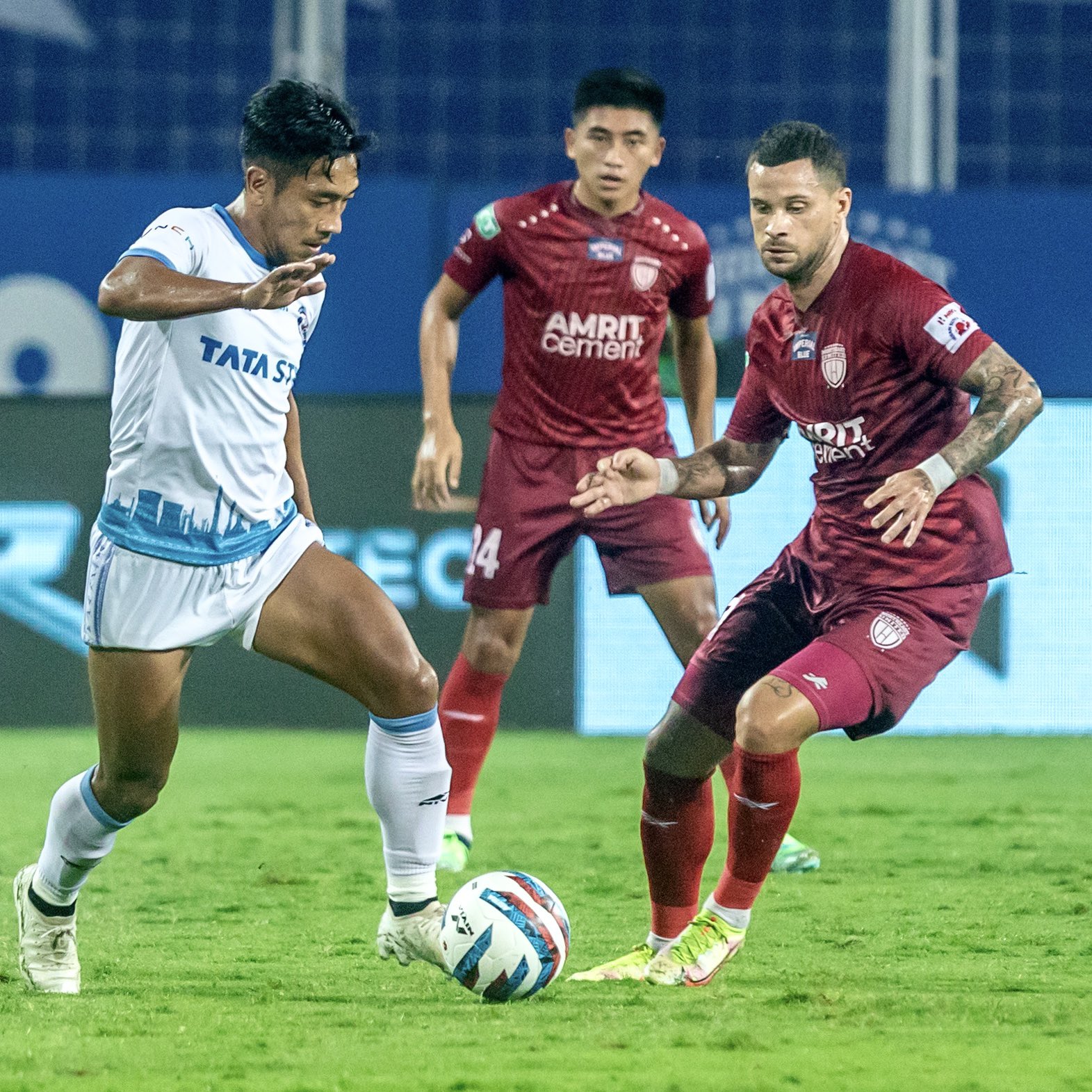 JFC 3-2 NEU: Greg Stewart's heroics guide Jamshedpur FC past NorthEast United in a five goal thriller