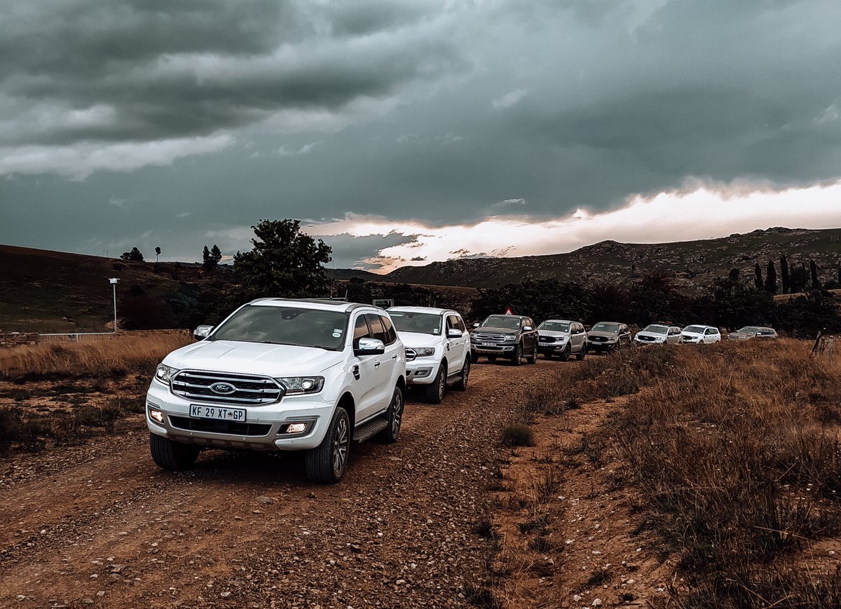 khuleonwheels's tweet photo. Traversing roads less travelled is the order of the day as we are en route to collecting the Rally to Read learning materials in Gqeberha. On our way we received a tyre pressure notification from the nifty FordPass appโฆ
#FordPassConnect
#ForeverConquering
@FordSouthAfrica https://t.co/oNEC3bGccC