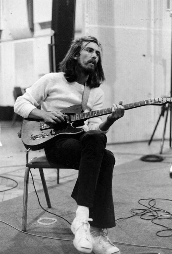 Happy 79th birthday to the genius that is George Harrison!

Truly one of a kind. 