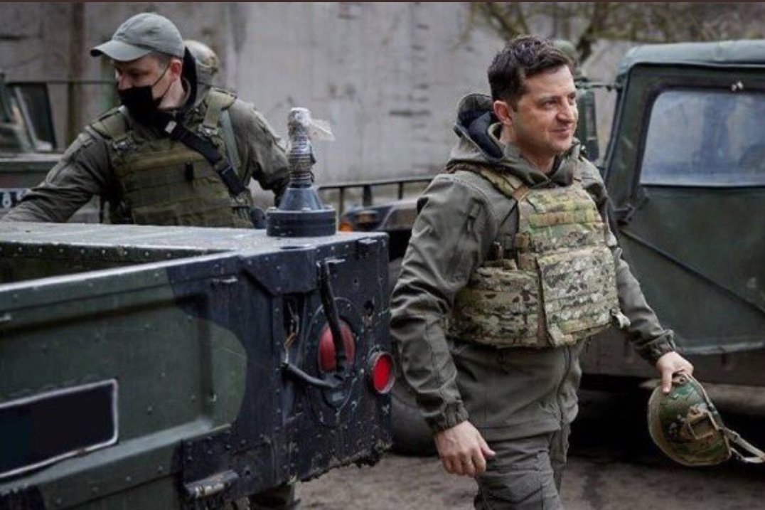 Saffetener1's tweet photo. Kazanan olmayan bir oyunda,40'larımın sonunda tek başıma ayakalanırım mavzerlere
#Zelenskiy 
#StopWar https://t.co/0T07TYtiWc
