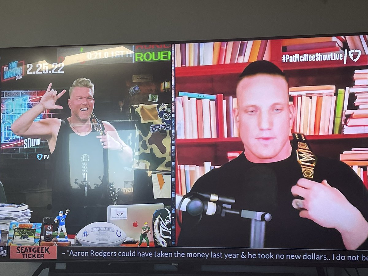 jarvijarv3's tweet image. #PMSfeelgoodfriday2022 @CashApp $Jarvijarv3
Thanks for the laughs and representing the Hawkeyes @tyschmit