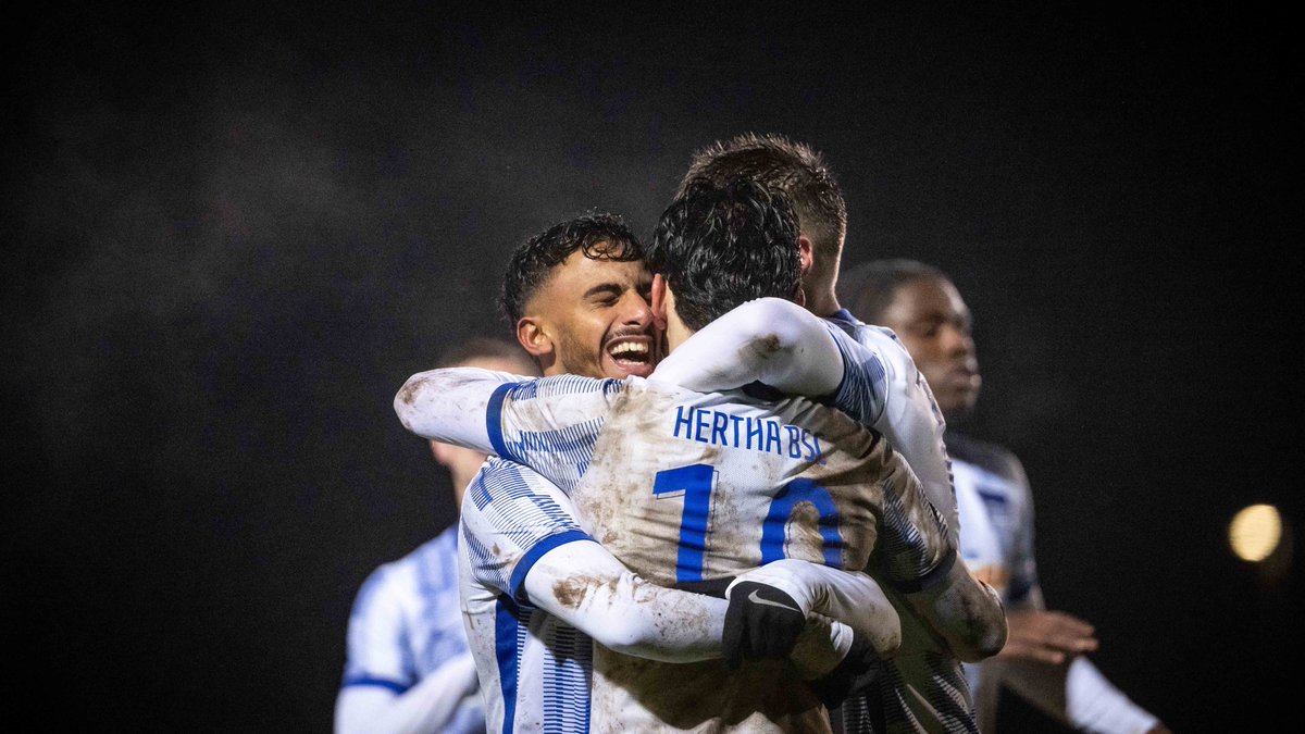 HerthaBubis's tweet photo. Wir feiern den fünften Heimsieg in Folge! 🔥🙌 Unser Spielbericht zu #BSCL63: https://t.co/sBadYKu4dC ⬅️
#BSCU23 #DieZukunftGehörtBerlin #HaHoHe https://t.co/eNG51MwXEM