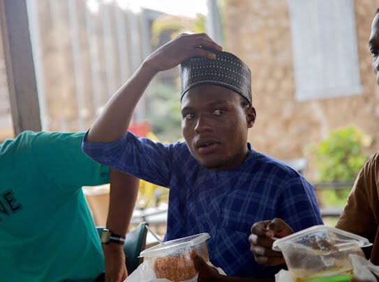 dolapolai's tweet photo. S/O to the co-founder of @Velox, can't thank him enough. He gave us food.

@FadlullahiO @_sxlaam @dolapolai @Chiefolakunle @femii_t @kkwinsome_ @RusyysuR @dolapo_oguns @TeenageMutantAC @BasitAdebola @duboye_ @Tolumhen

#roundtablewithlaiandfriends
#blockchain #nft #metaverse https://t.co/PujLcBUOTu