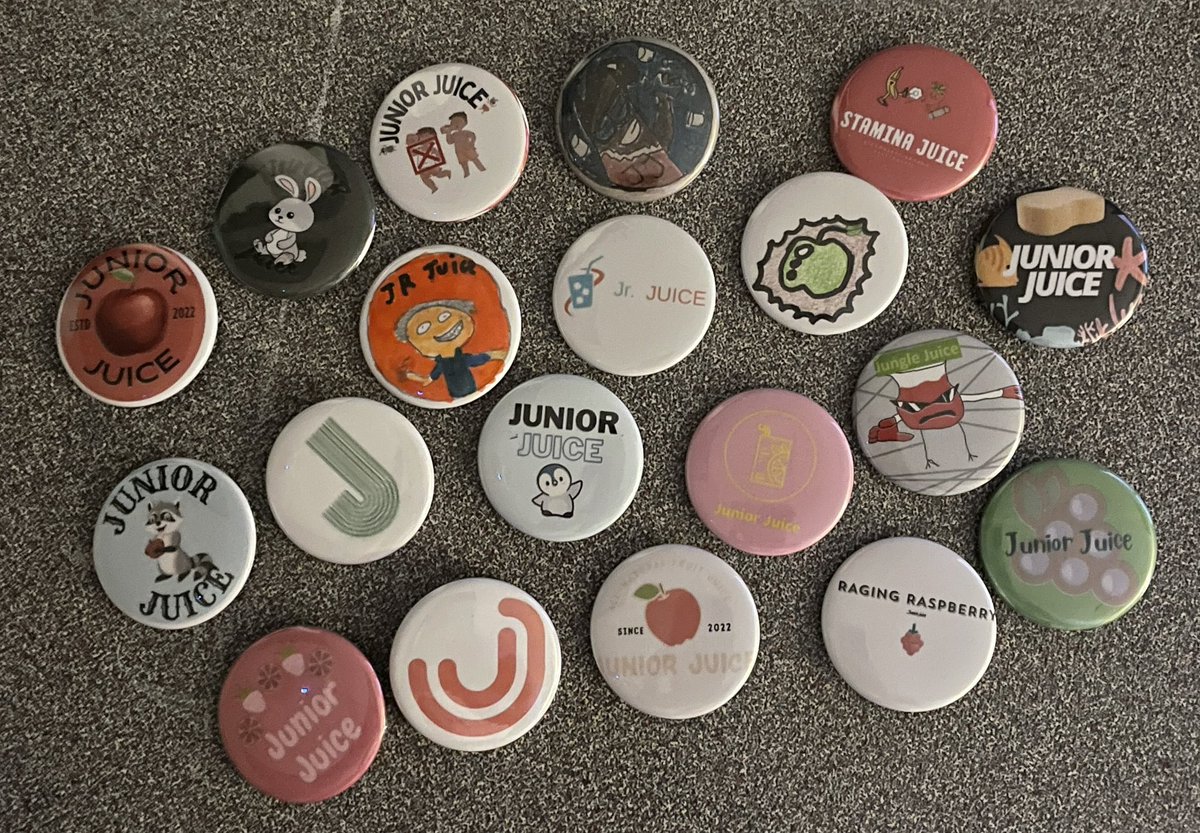 kstewartsclass's tweet photo. Students in Marketing had to create a new juice brand, make a logo, and create a package. We made buttons out of their logo and they created a flipgrid to present their juice package to the class. #nhcscte #nhcs @nhcsCTE https://t.co/UrR2NgblZz