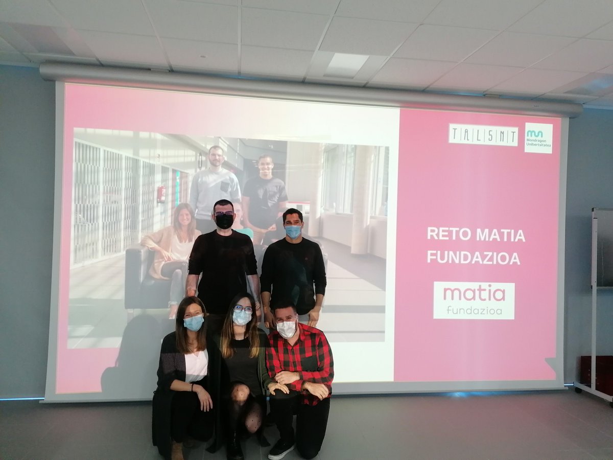 eunate_'s tweet photo. Gaur amaitu dugu @MuTalento masterreko 1. erronka: nola erakarri talentua #Matia Fundaziora. Pertsonekin eta pertsonentzat lan egiten duen enpresa dudarik gabe. Zorionak taldekide guztiei, lan bikaina egin duzue! @Enpresagintza #mu #LearningFromReality https://t.co/g0cm84oXxy
