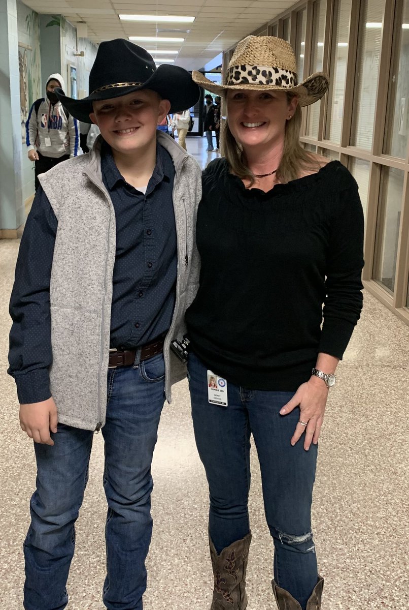 Go Texan Day.... Ms. DeGood enjoying the day with her students ♥️💙🤍