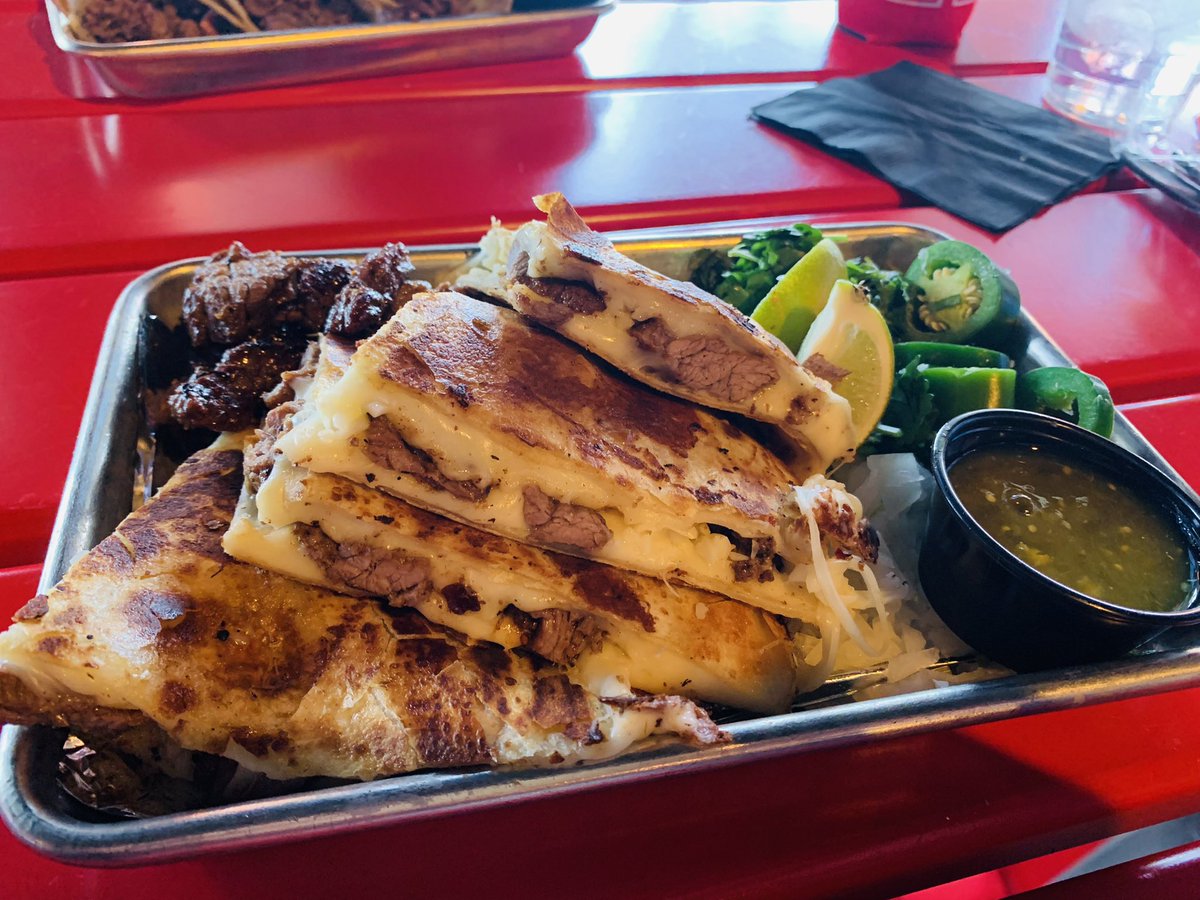 KVJMartinez's tweet photo. Quick stop for lunch @CobosQue ….IF you haven’t stopped here yet, you’re missing out !! #CobosQue https://t.co/usFz2xAk0l