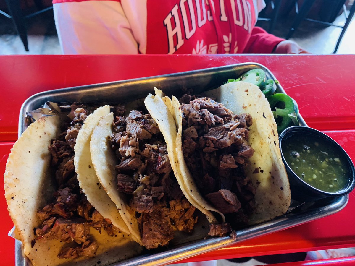KVJMartinez's tweet photo. Quick stop for lunch @CobosQue ….IF you haven’t stopped here yet, you’re missing out !! #CobosQue https://t.co/usFz2xAk0l