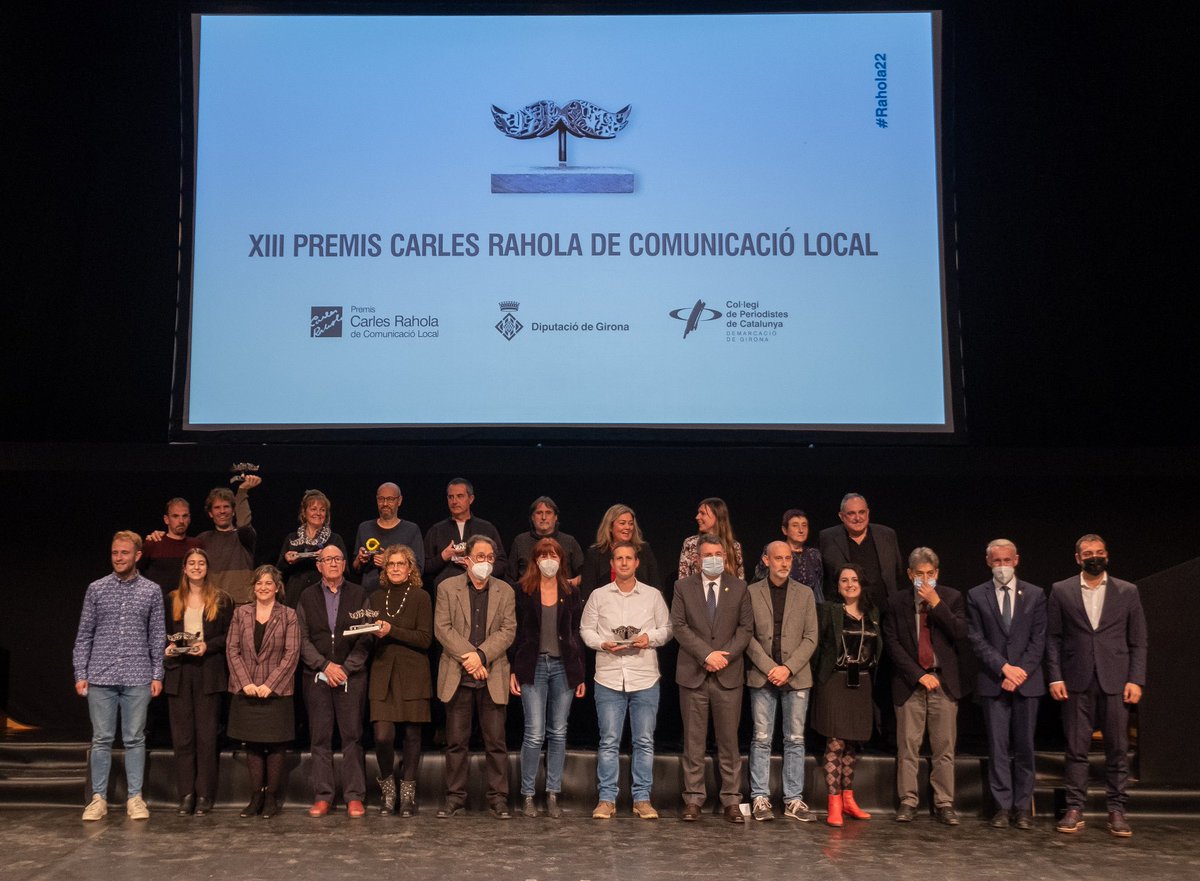 ajperalada's tweet photo. 🎖Enhorabona a en Marc Faro Costa i l’Anna Teixidor Colomer, guanyadors del premi al millor projecte de comunicació periodística dels #PremisRahola de Comunicació Local, amb el treball “Josep Costa Serra (1898-1976), la mirada d’una nissaga de majordoms al castell de Peralada”. https://t.co/2QRHGmZwMw