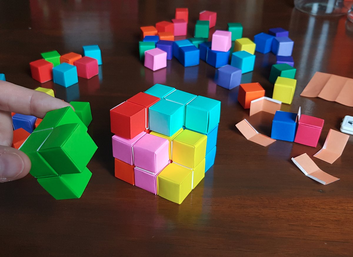 Origami_Plus's tweet image. A Soma cube puzzle made with my new origami cubes. It could be a cool project to make with students. Please share with teachers you know! Cubes are folded and joined without tape or glue. Easy tutorial: youtu.be/2uJaWKt3dvE #teaching #origami #maths #art #折り紙作品 #折り紙