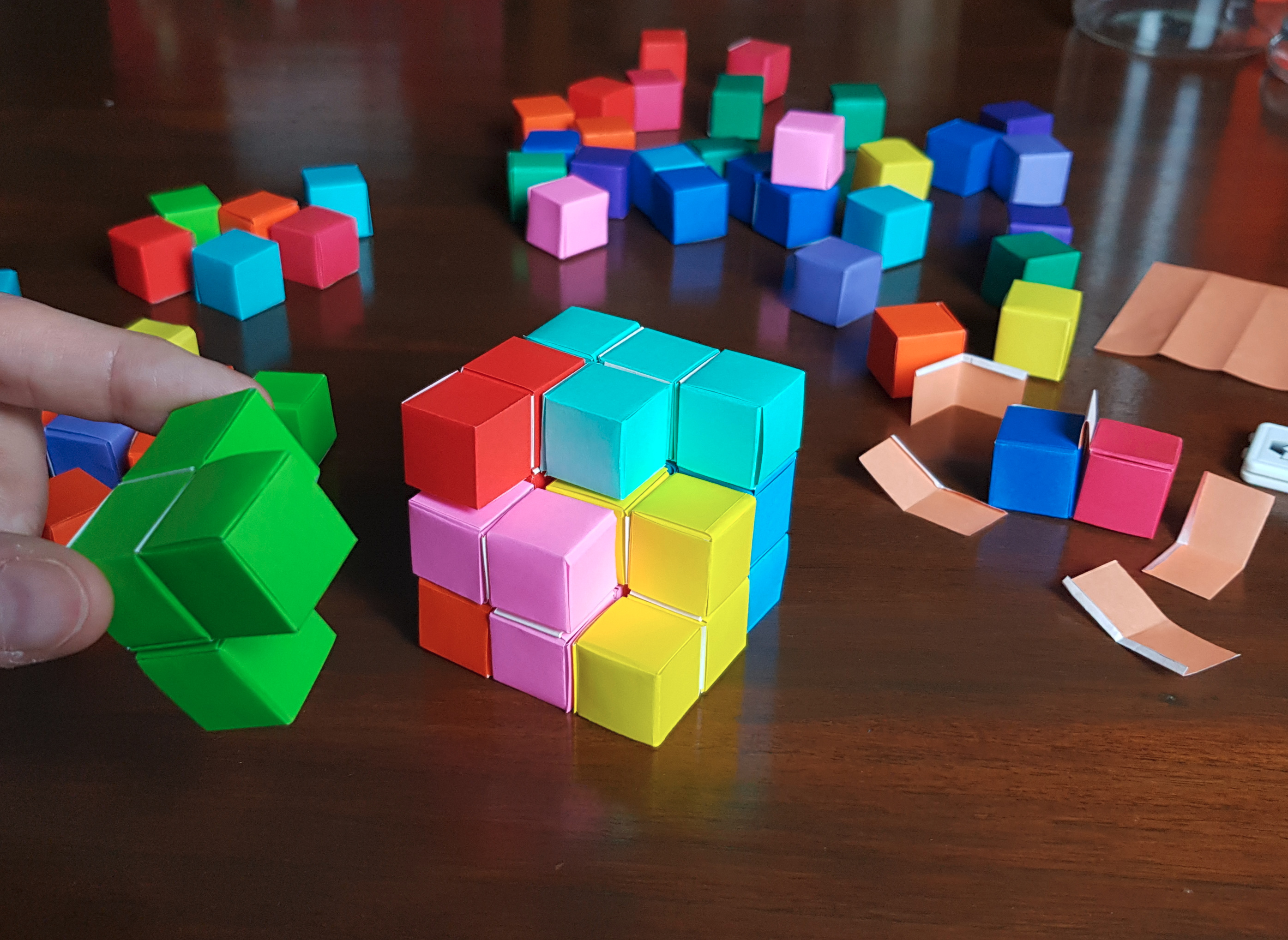 Origami Plus - Stéphane Gigandet on X: A Soma cube puzzle made with my new  origami cubes. It could be a cool project to make with students. Please  share with teachers you