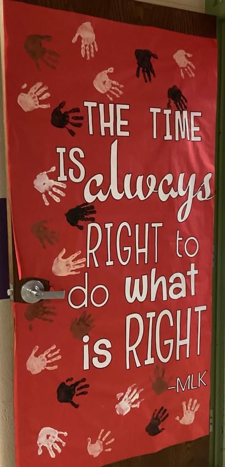 Miss Castle tweet media