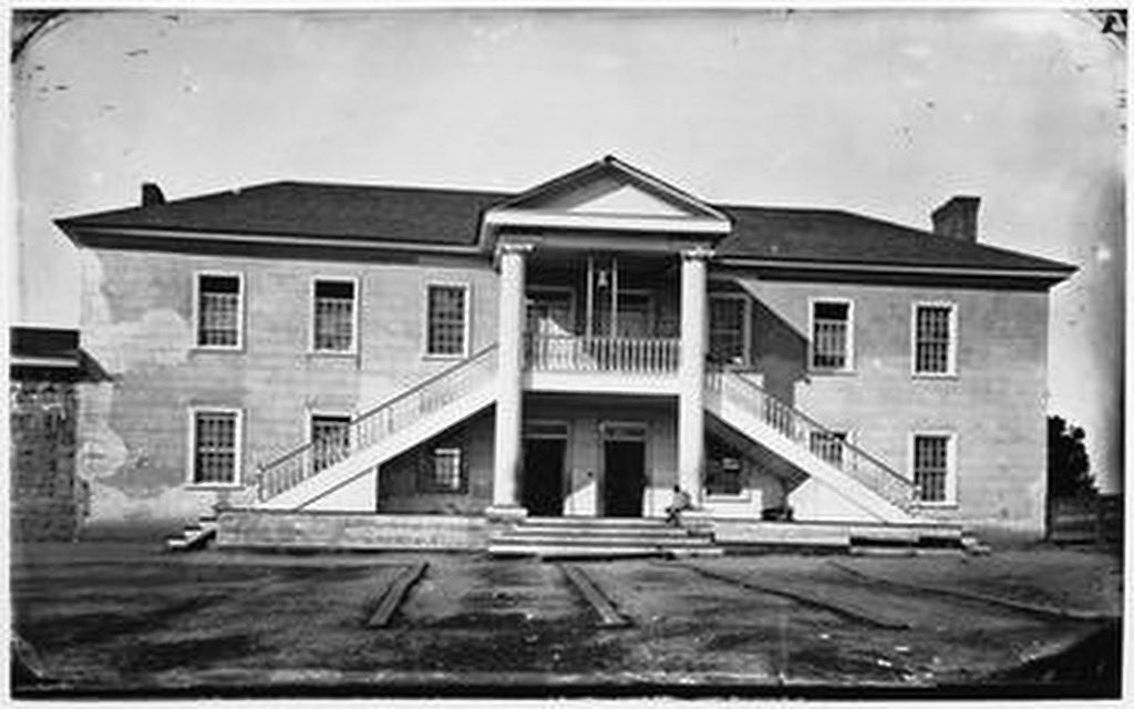 California State Capitol Building tweet media