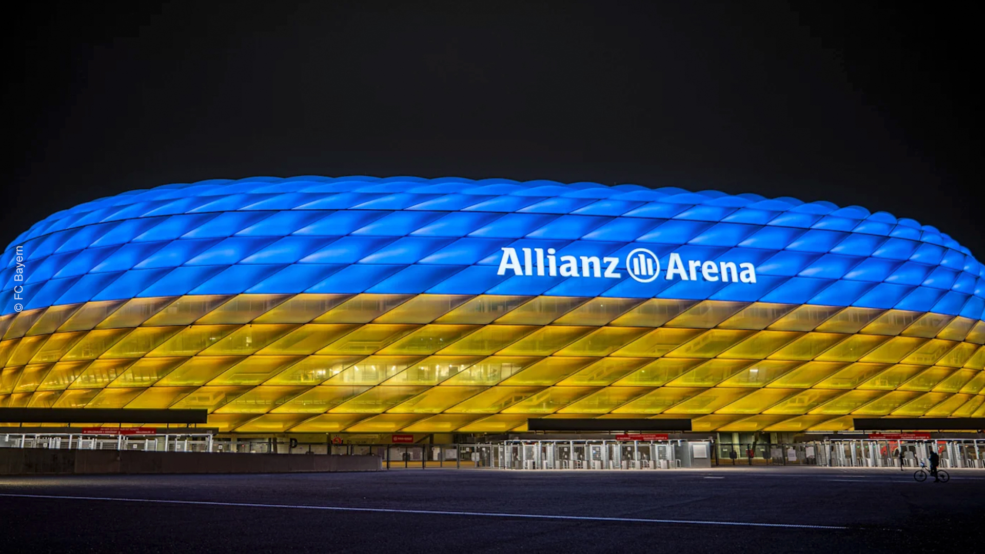 ALLIANZ ARENA: ARCHITECTURAL GENIUS