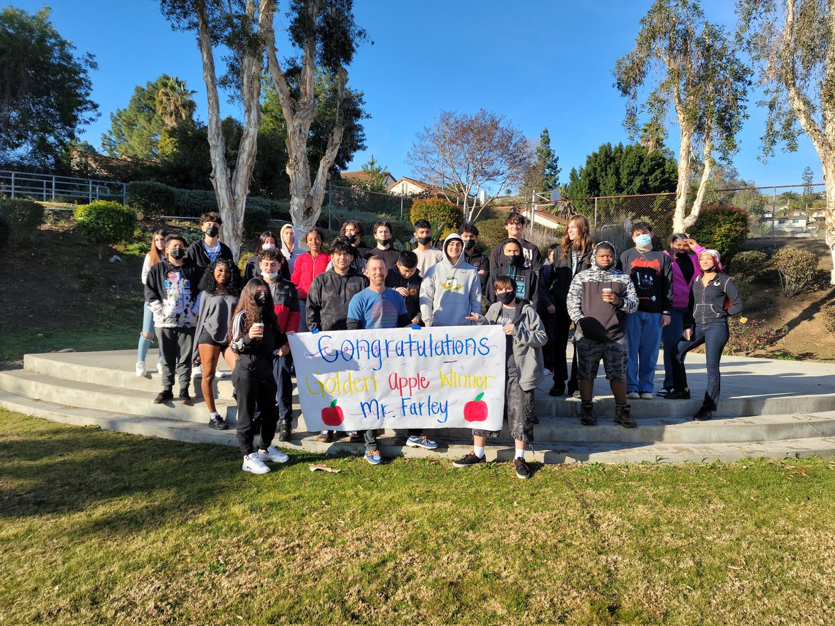 Leslie Bartlett tweet media