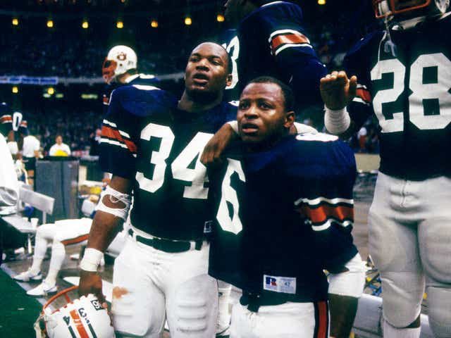 PwrofDixieland's tweet photo. Rest easy, Lionel โLittle Trainโ James. You will forever be an #AUTimer #RIPLittleTrain https://t.co/zcN51vz3bH