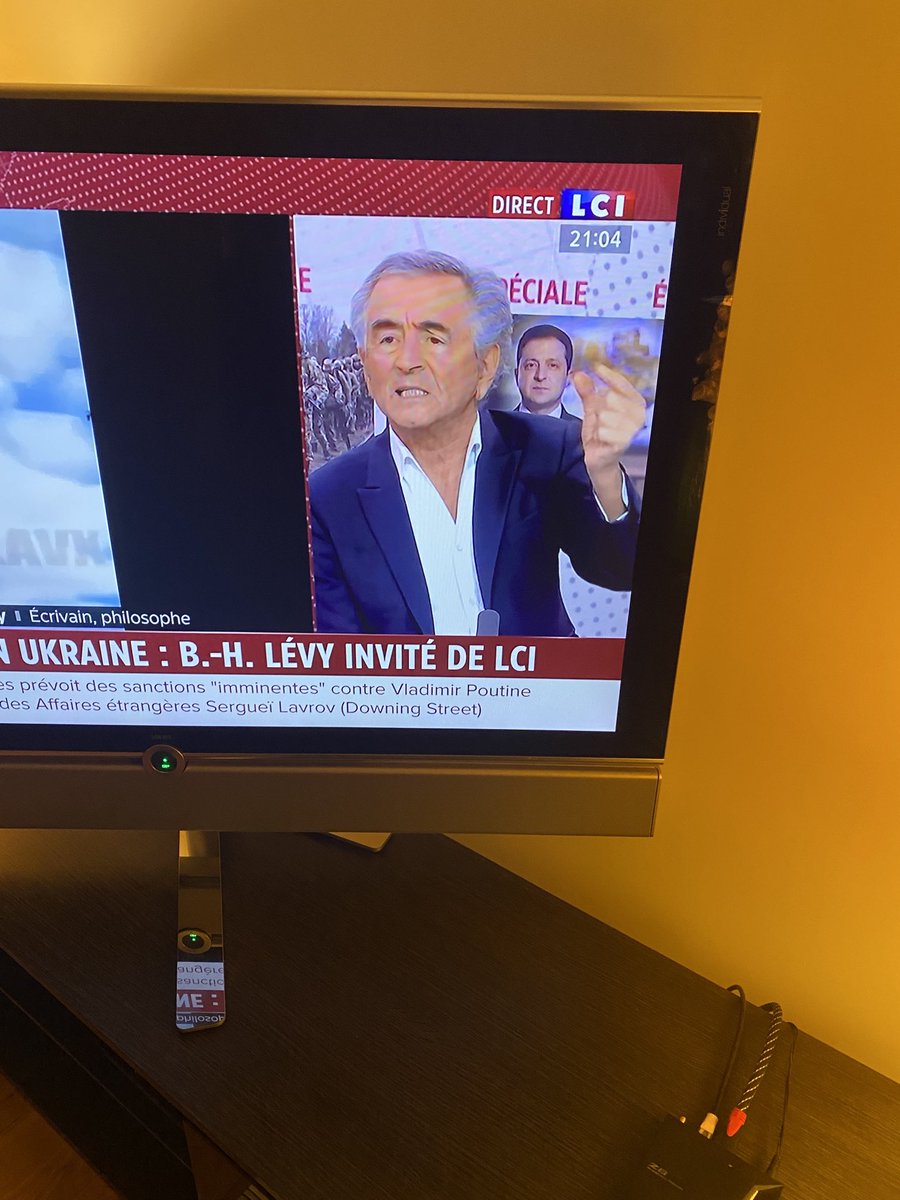 Costa00073953's tweet photo. J en peux plus de lui et vous? https://t.co/gFrkgEvIRT