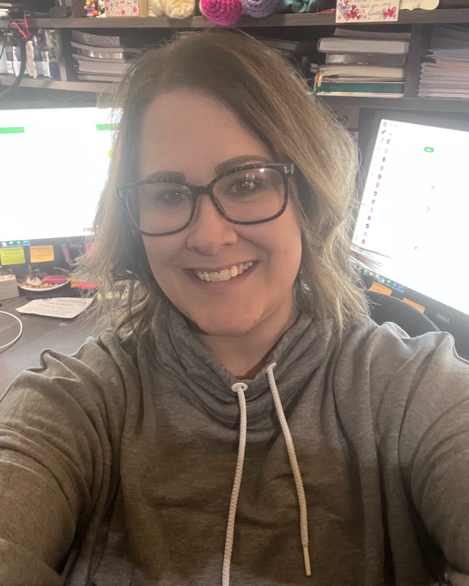 room_ready's tweet photo. Scheduling Coordinator, Sallie Noller, is the woman behind the scenes that keeps our Field Operations Team running! She is instrumental to the RoomReady process and keeps the team organized to ensure that projects are completed quickly! 

#AVtechs #AVtweeps #WomenInAV https://t.co/eKpn2e53jI