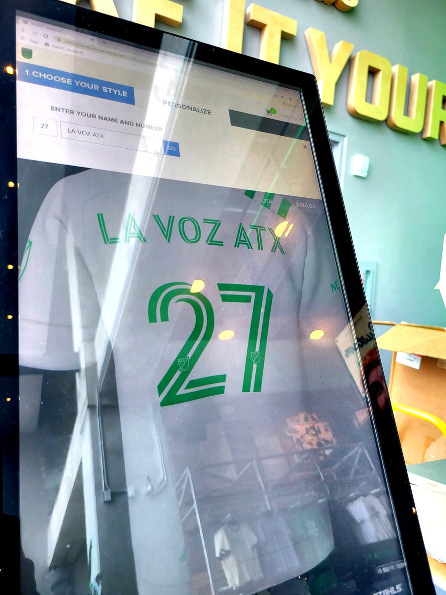 lavozdejeremiah's tweet photo. Went to visit the #verdestore at @Q2Stadium to grab some more #Verde swag and decided to customize my @AustinFC jerseys. 
Esta Bien Xido🙌🏽! 💯💚🖤⚽️
Hurry up warm weather! #Listos
27th @MLS Club https://t.co/mC9oBocOsE