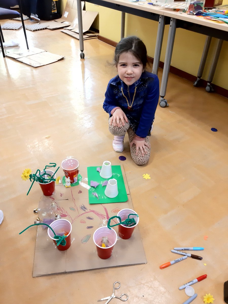 jill_lowes's tweet image. Junk modelling fun at #blaydonlibrary @gateslibraries #halftermfun
