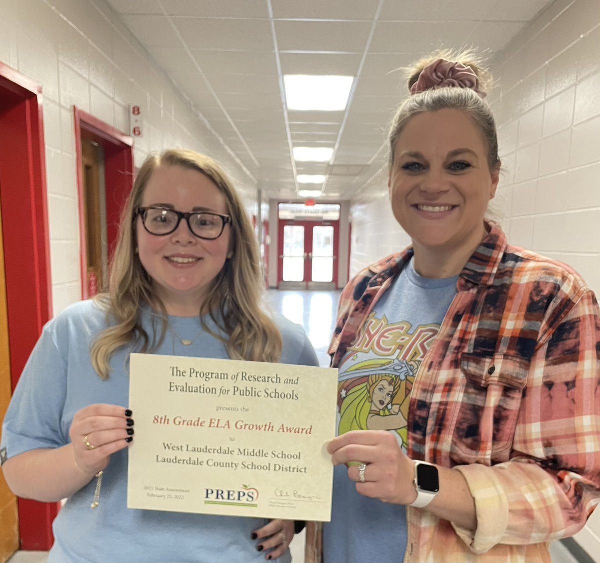 MrsLaylaGilbert's tweet photo. PREPS Award for @WLMiddleSchool 8th grade ELA Growth ✔️ Wearing Blue for Junior Auxiliary of Meridian #JABlueDay ✔️ #BloodDonation made @WestLauderdale1 ✔️ Introducing my students to the finer things like #SheRa ✔️ #WestisBest #LCSDExcellence #ELAShenanigans https://t.co/fETbt2VHsA