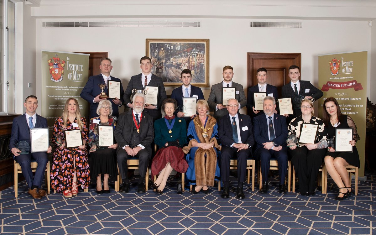 FDQ1's tweet photo. FDQ were proud to attend the Institute of Meat Prizegiving yesterday to see so many talented butchery apprentices receiving awards from HRH The Princess Royal
#butcheryawards #butcher #apprenticebutcher #InstituteofMeat https://t.co/VGZPRLUFxb