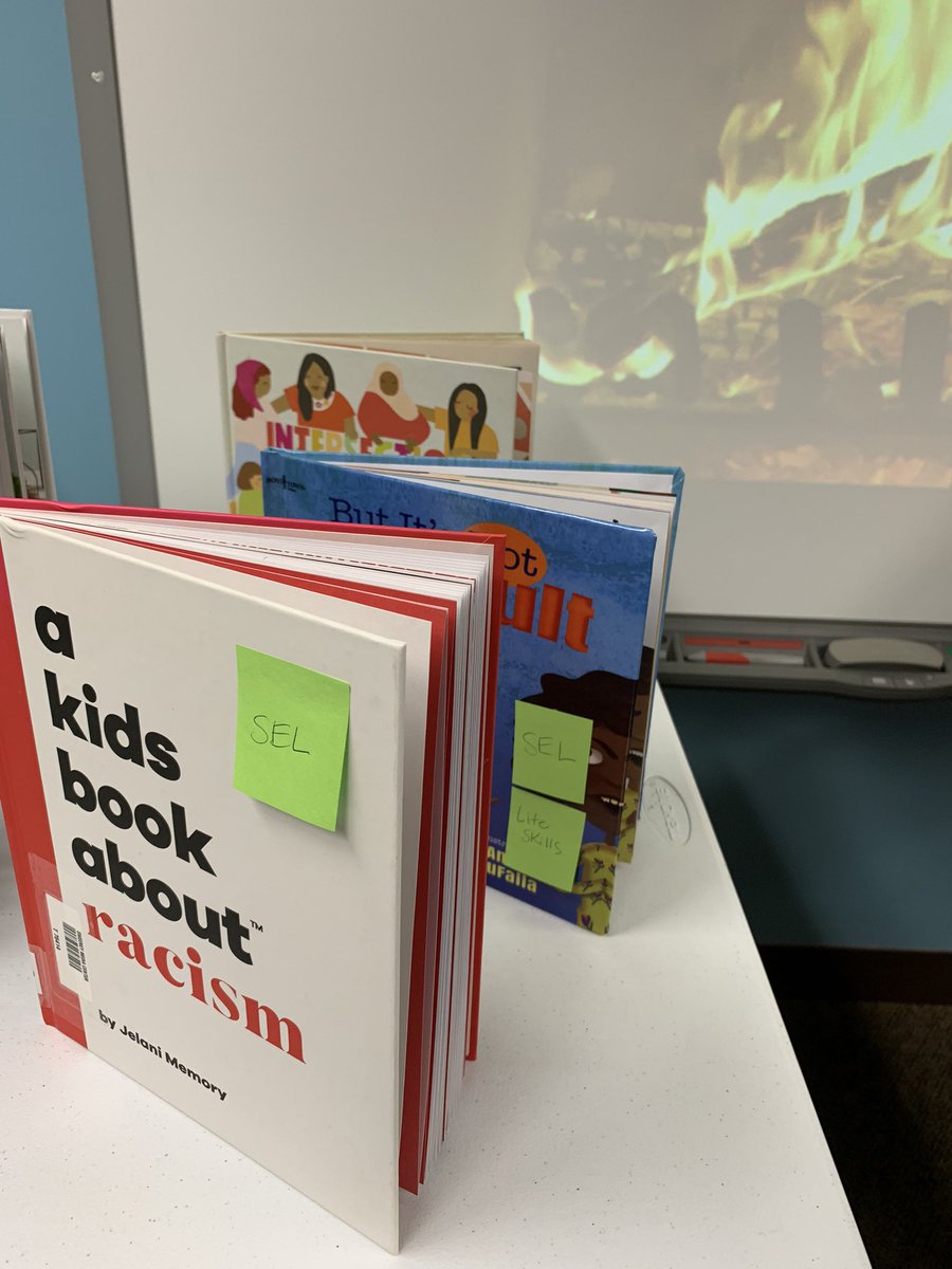 SweeneyElem's tweet photo. Shout to @KatieBohn1 for setting up this display for teachers to preview some new books! #shakopeeschools https://t.co/EZx9Ei1bO0