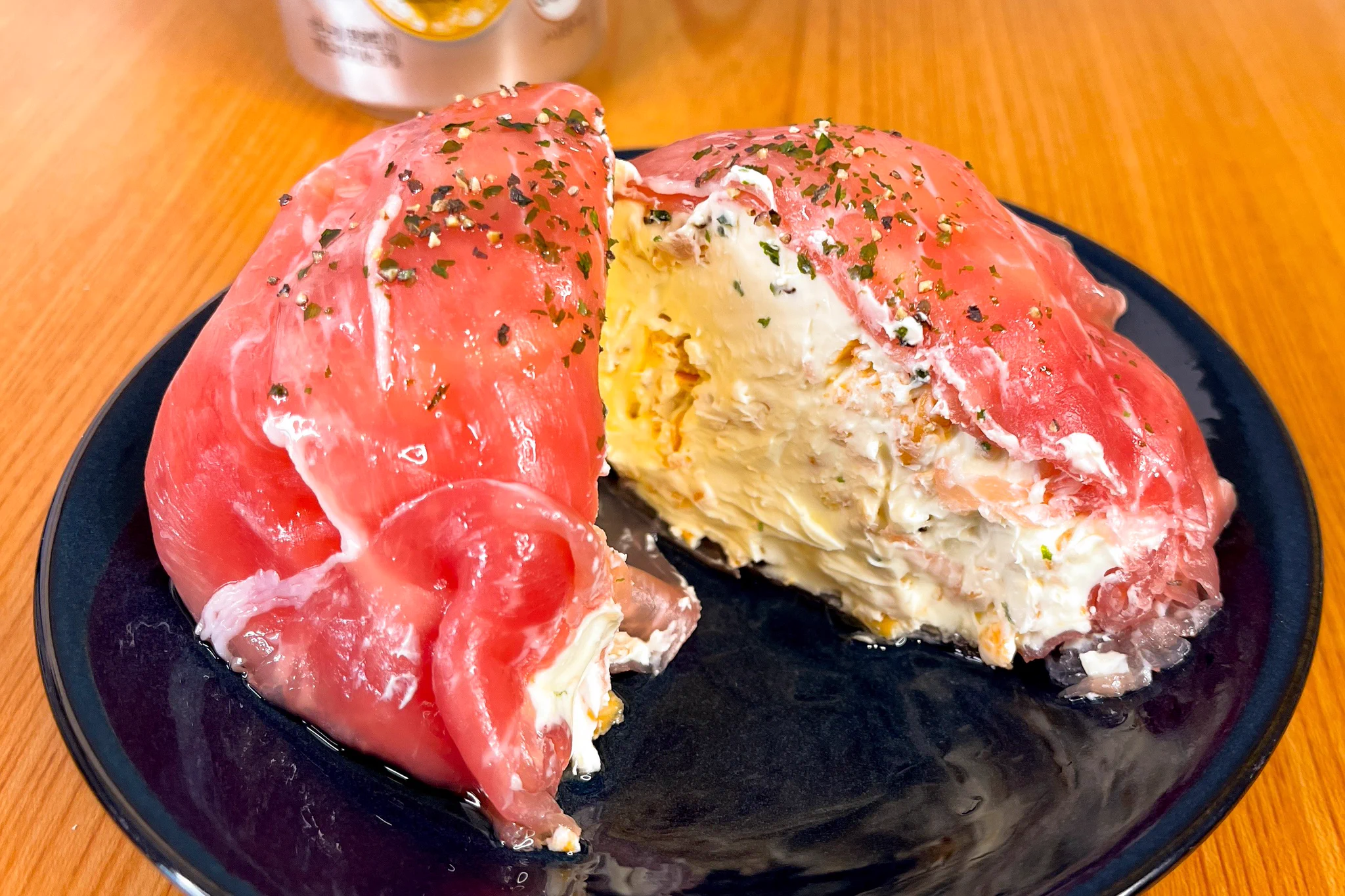 この組み合わせはお酒が進みそう！「柿の種」などを使った、簡単おつまみレシピ！