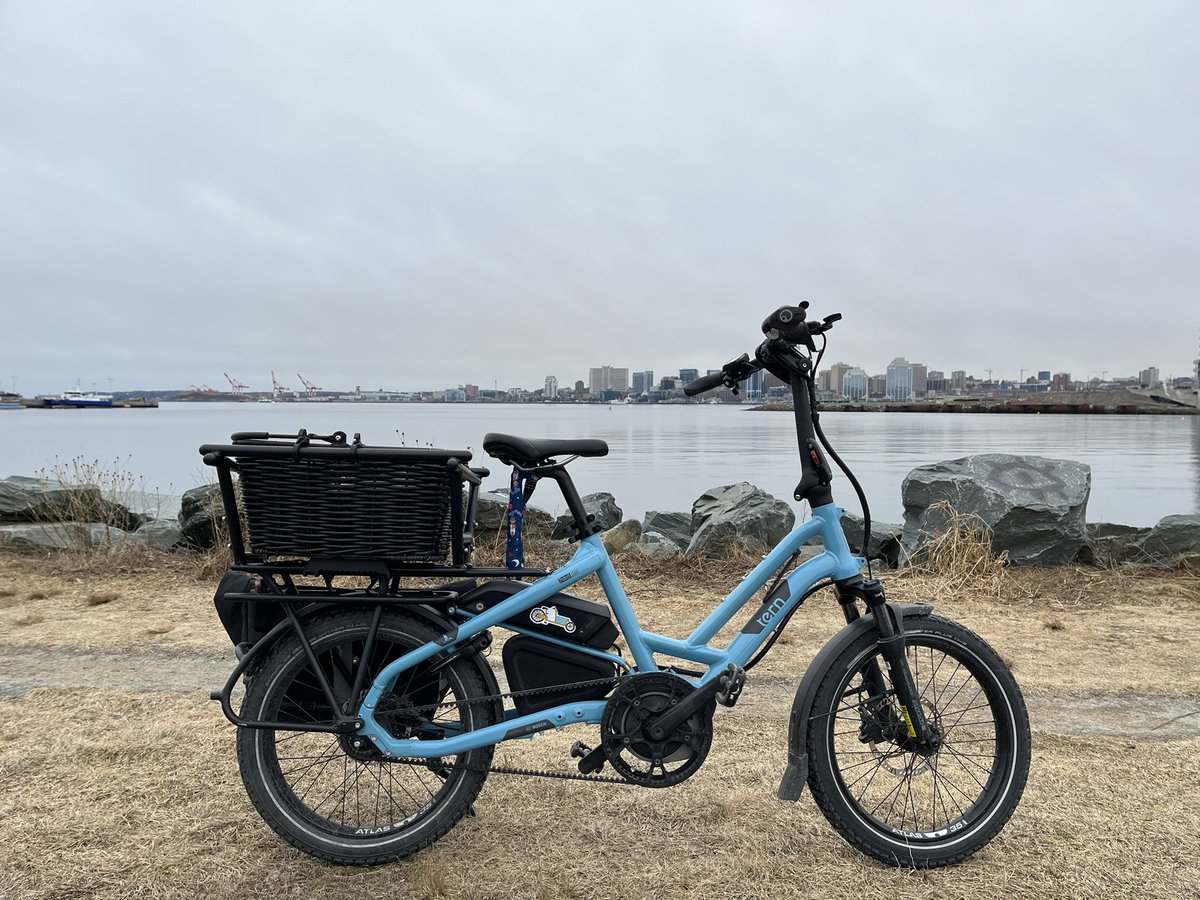 BikeMayorHfx's tweet photo. You know when a bike ride helps you feel your feelings? Maybe feelings you didn’t know you had? Today’s ride was to get #StormBread before the snow, but on the quiet of the trail - a break from hyper vigilance for negligent drivers - I had the space to feel some stuff. https://t.co/YKUsKrhr2y