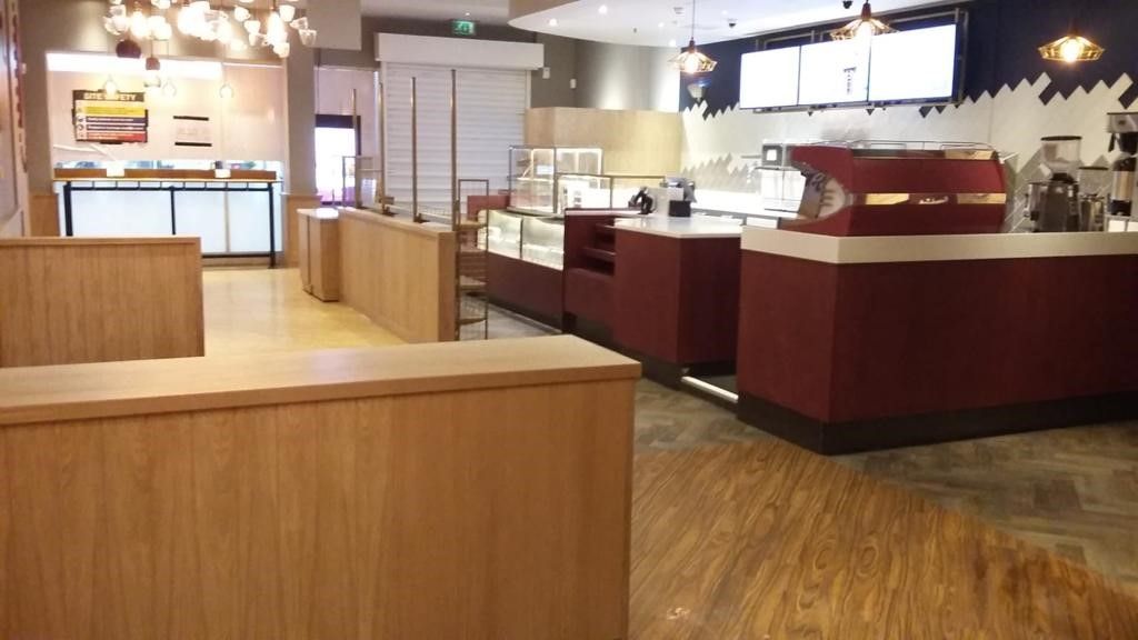 CleaningVenture's tweet photo. It was great to work with A Pollick Ltd on @CostaCoffee Talke Pits Free Port Shopping Centre this week.  After a full refurbishment we made sure the site was sparkling before it was handed over ✨

📷 : A Pollick Ltd

#interiorfitout #interiordesign #buildersclean https://t.co/4pCb73jq6V