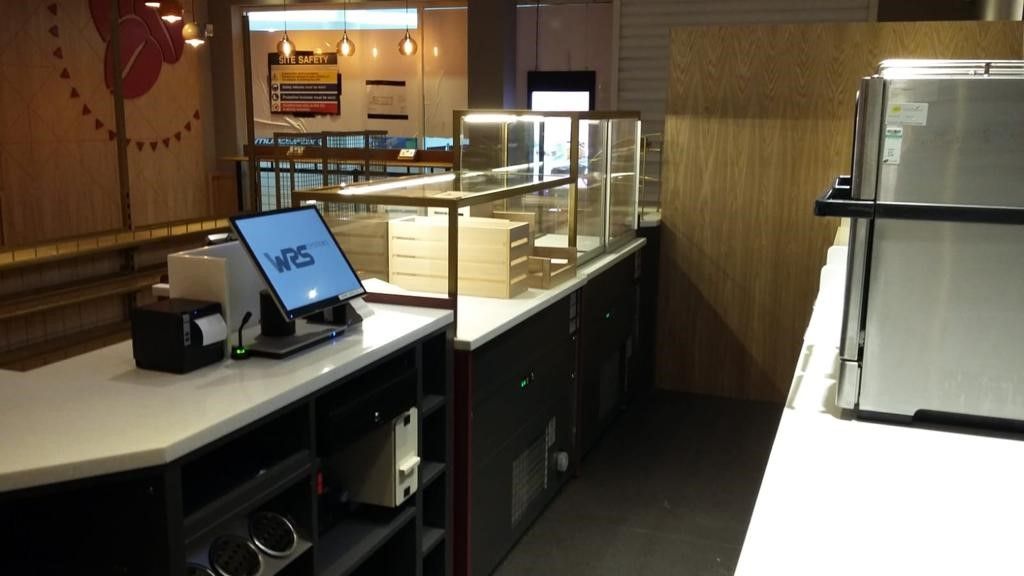 CleaningVenture's tweet photo. It was great to work with A Pollick Ltd on @CostaCoffee Talke Pits Free Port Shopping Centre this week.  After a full refurbishment we made sure the site was sparkling before it was handed over ✨

📷 : A Pollick Ltd

#interiorfitout #interiordesign #buildersclean https://t.co/4pCb73jq6V