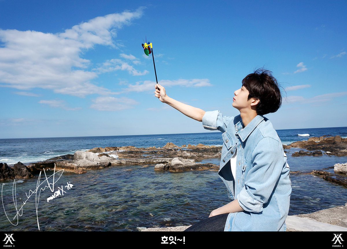 CH_ees2's tweet photo. 🌊🌊🌊🌊☁️☁️☁️☁️ https://t.co/w9nC1NOosc