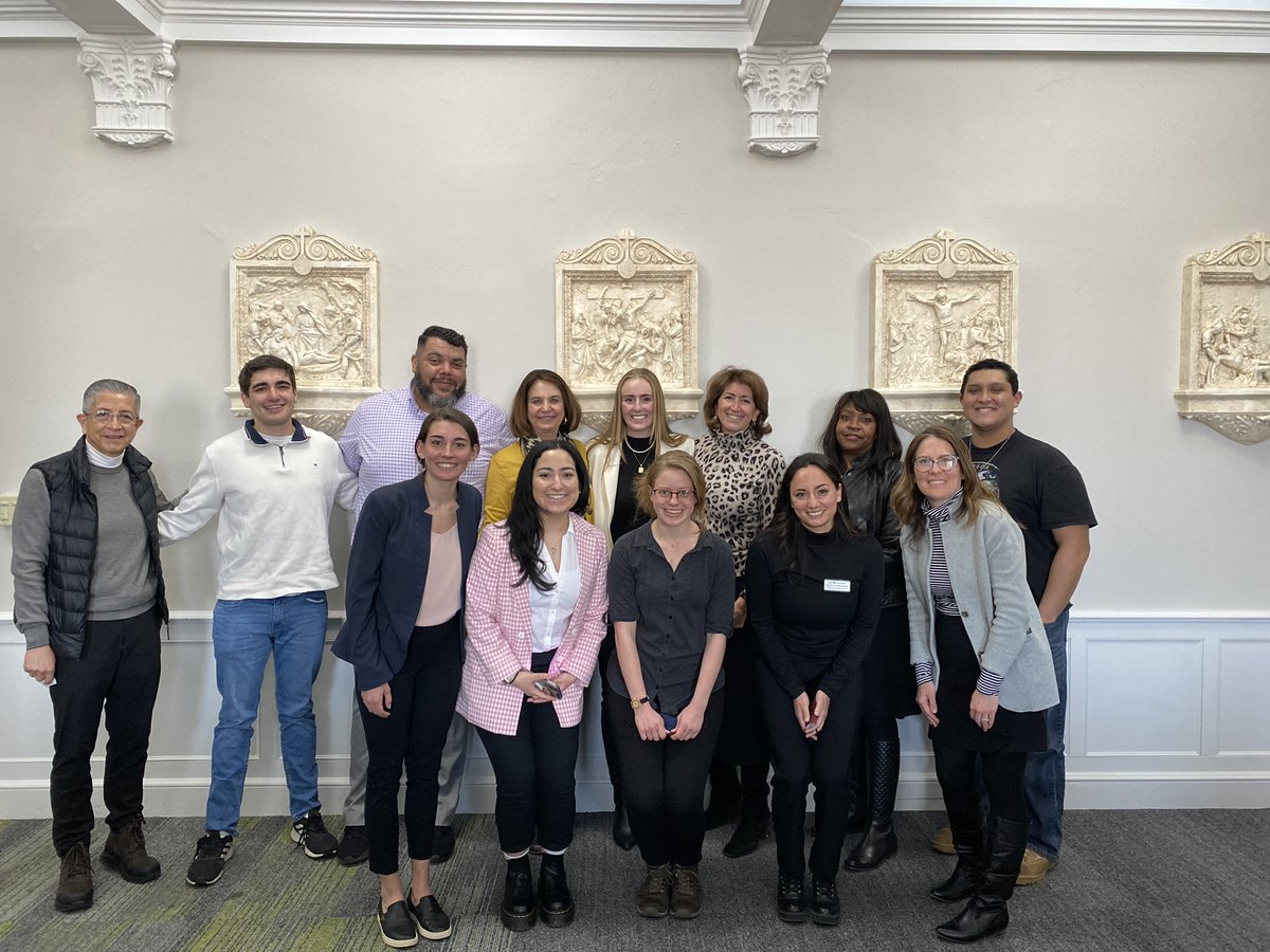 DrKarenRiley1's tweet photo. One of the best parts of my job is interacting with students. I have so much hope for our future after having lunch with this impressive group of student leaders. #ThisIsRegis #RUSGA #studentleadership https://t.co/oqPTUY7YFJ