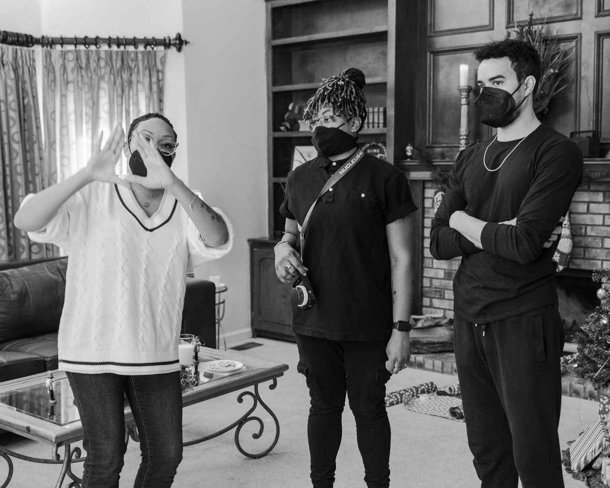 _microbudgetpod's tweet photo. BTS FRIDAY! Drop photos of you on set doing your thing! We love seeing indie filmmakers in their element 🤩🎬 https://t.co/RyxLEFOlVP
