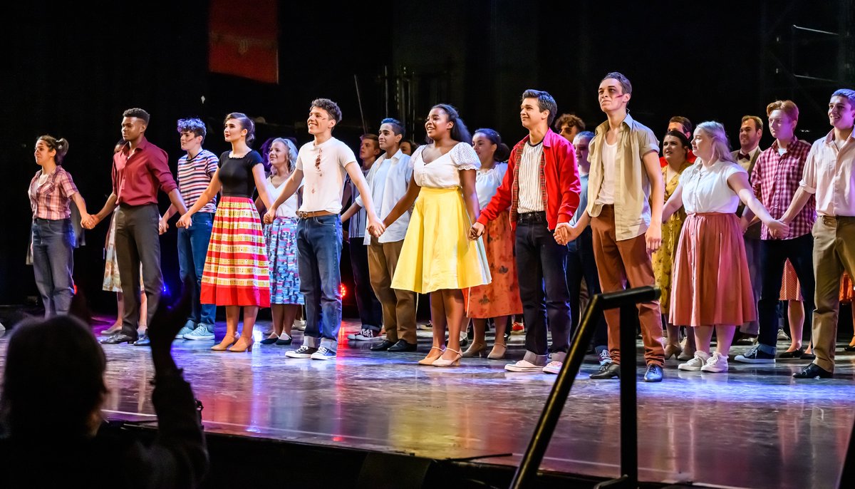 We are partnering with <a href="/StageOneNewProd/">Stage One</a> in our new Trainee Producer role.

Aspiring producers can spend 12 months learning ‘hands-on’ how the role of a producer works.

Find out more and apply: bit.ly/3sgtVbz

#TakeAMoment