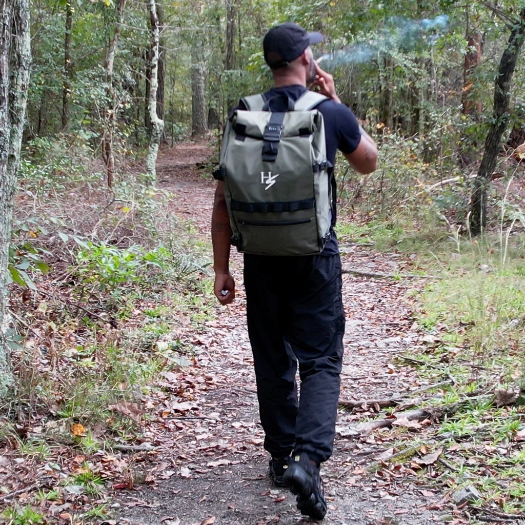 HustleSpliff's tweet photo. Upgrade your hiking gear with our Weekender backpack. Made with durable, odor-resistant materials, designed to hold all your gear 🍃 #HustleandSpliff https://t.co/seU8lZvz95